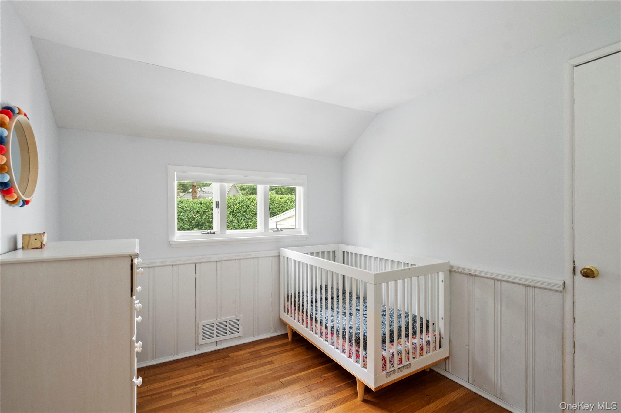 7 Meriden Place, Melville, NY 11747