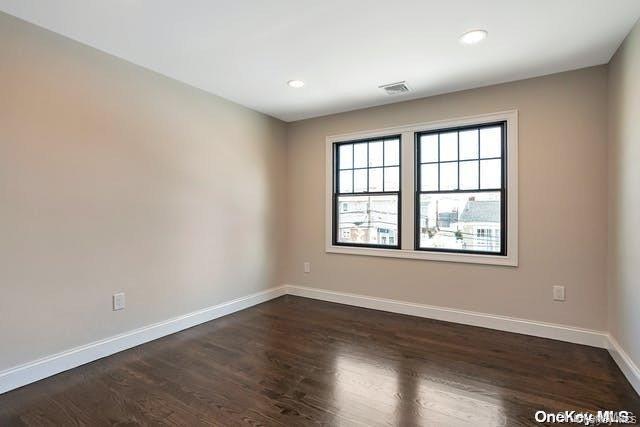 21 Cypress Avenue, Bethpage, NY 11714