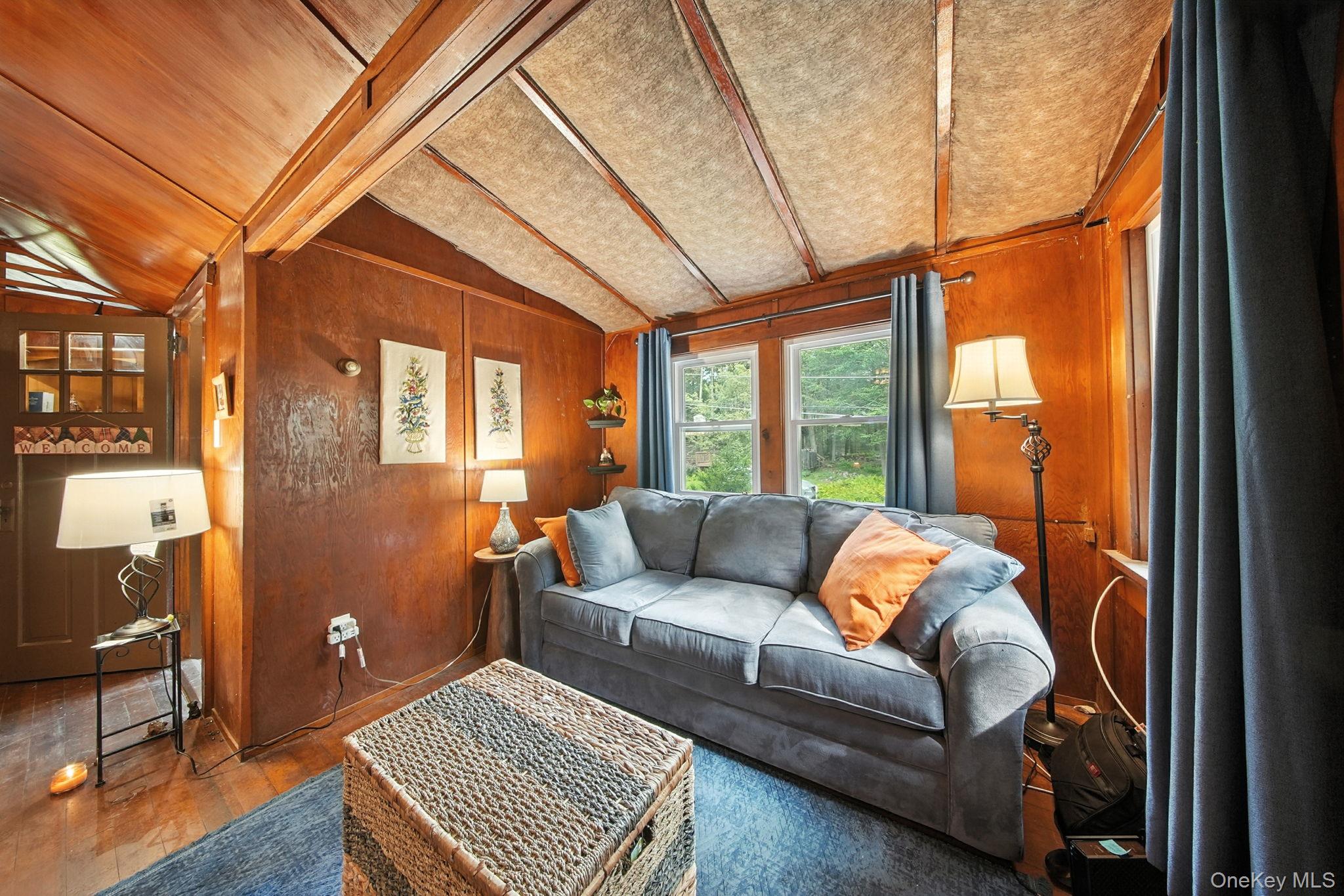 34 W Adirondack Tr Tr, Smallwood, NY 12720