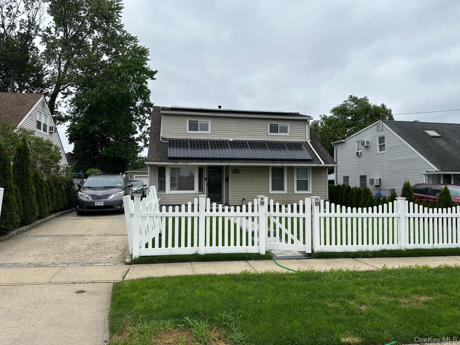 899 Bowling Green Drive, Westbury, NY 11590