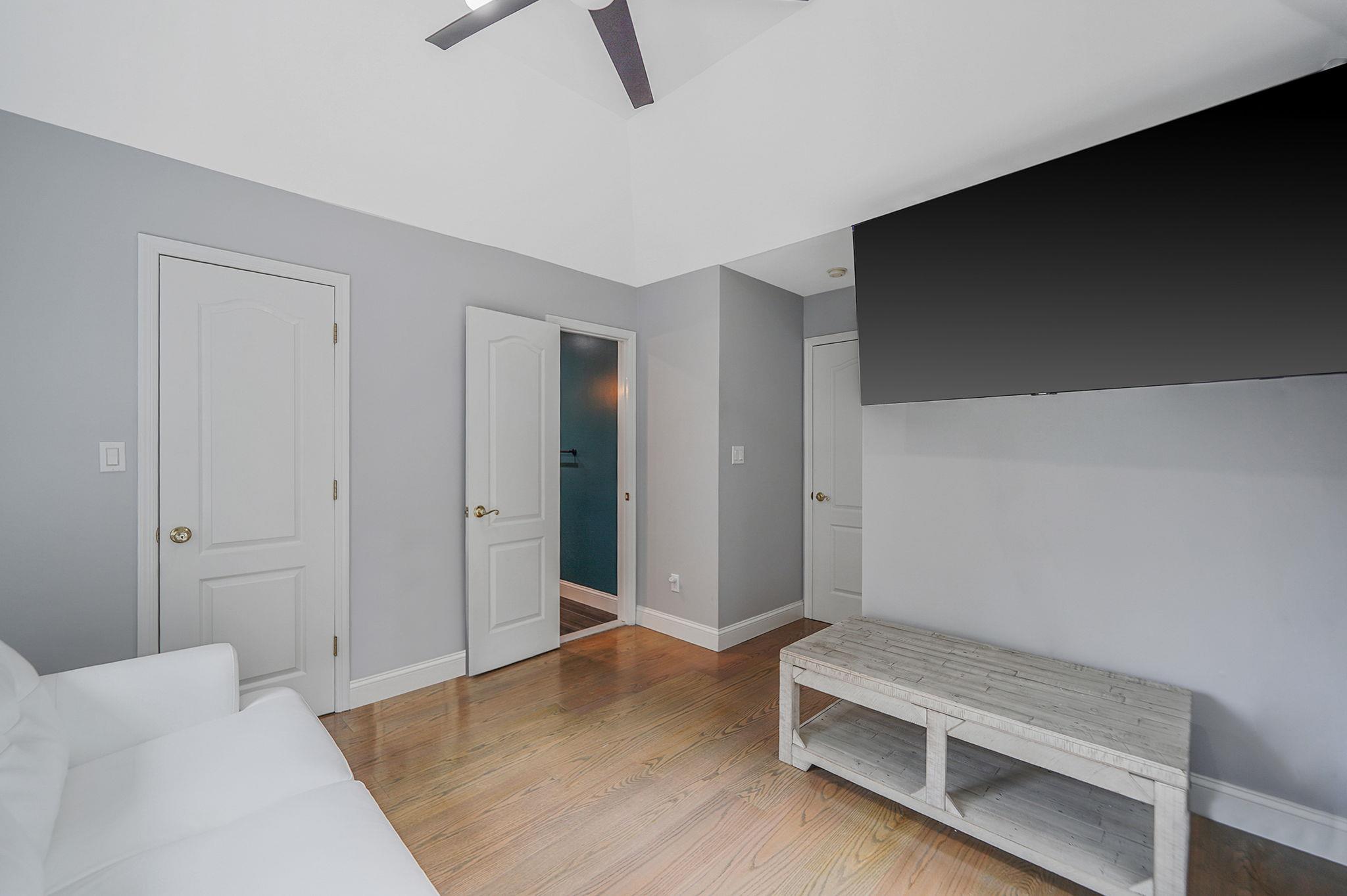 12 Griffen Court, Miller Place, NY 11764