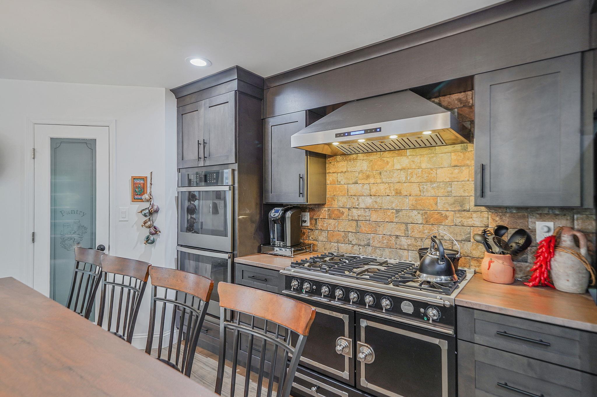 12 Griffen Court, Miller Place, NY 11764