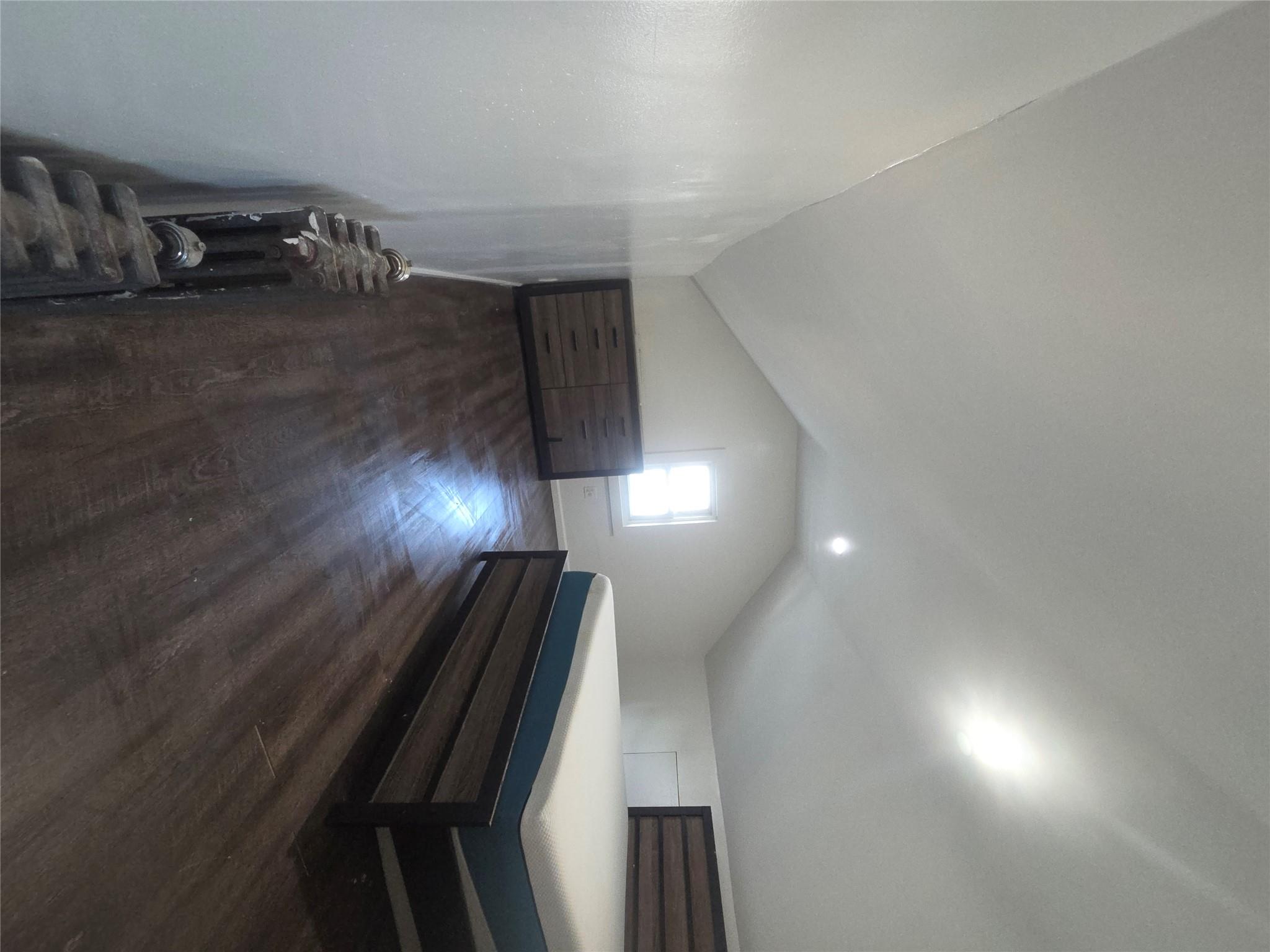 10532 192nd Street, Saint Albans, NY 11412