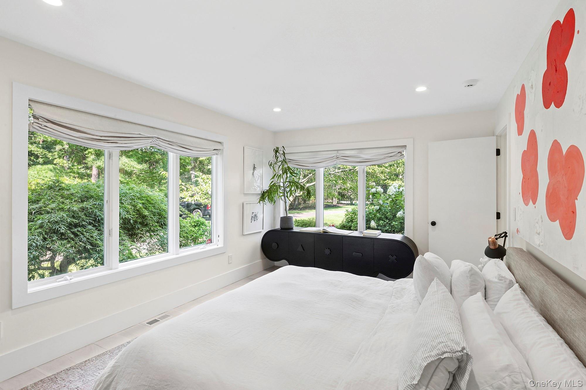 12 Honeysuckle Lane, East Quogue, NY 11942