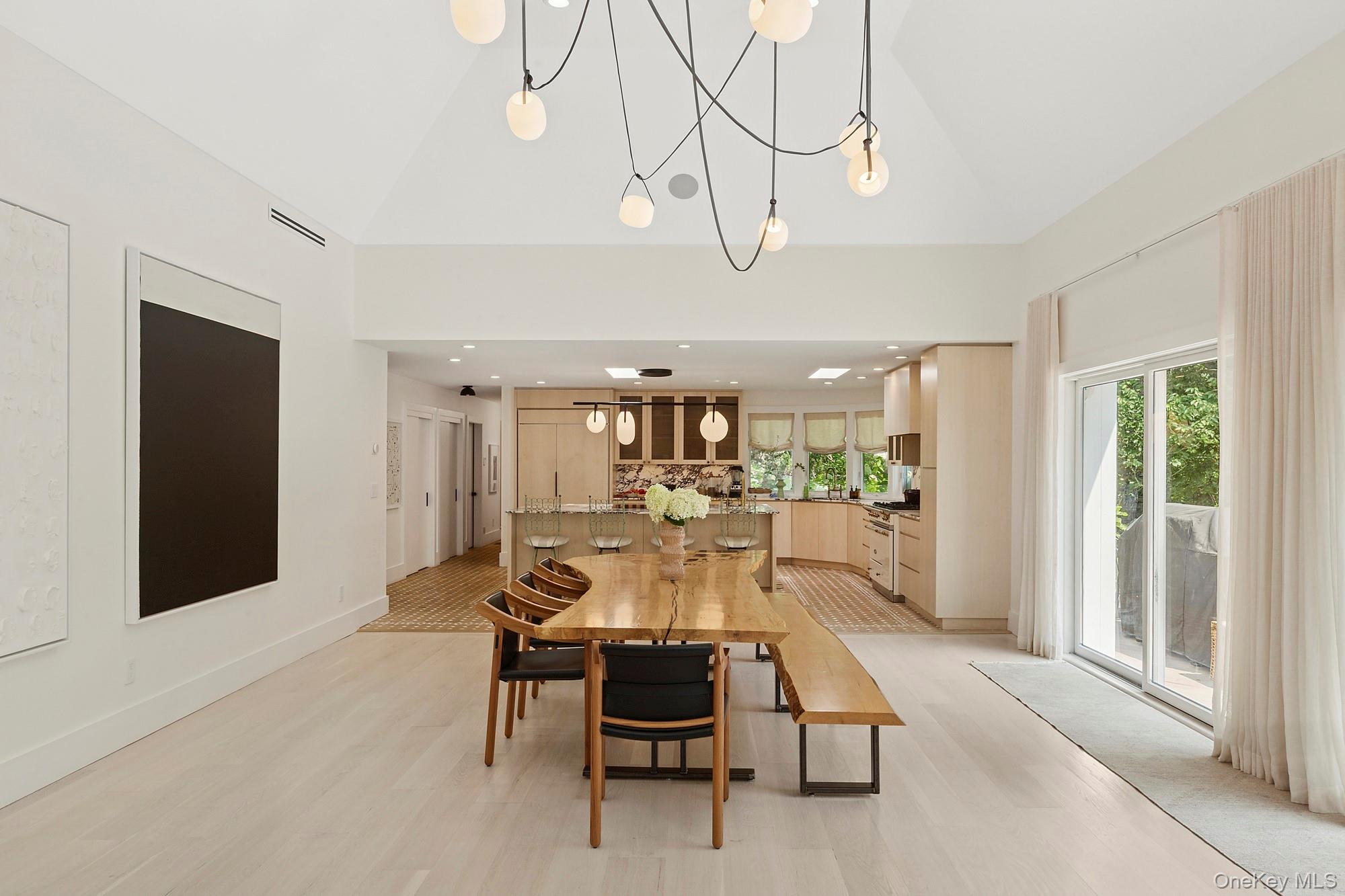 12 Honeysuckle Lane, East Quogue, NY 11942