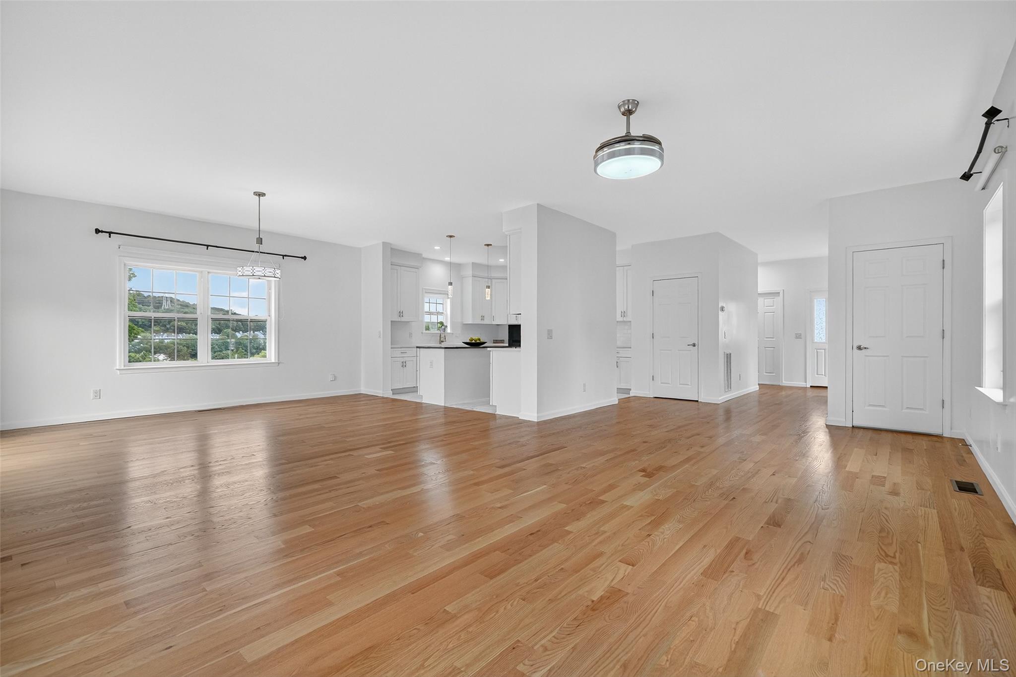 42 E Vincent Street, Elmsford, NY 10523