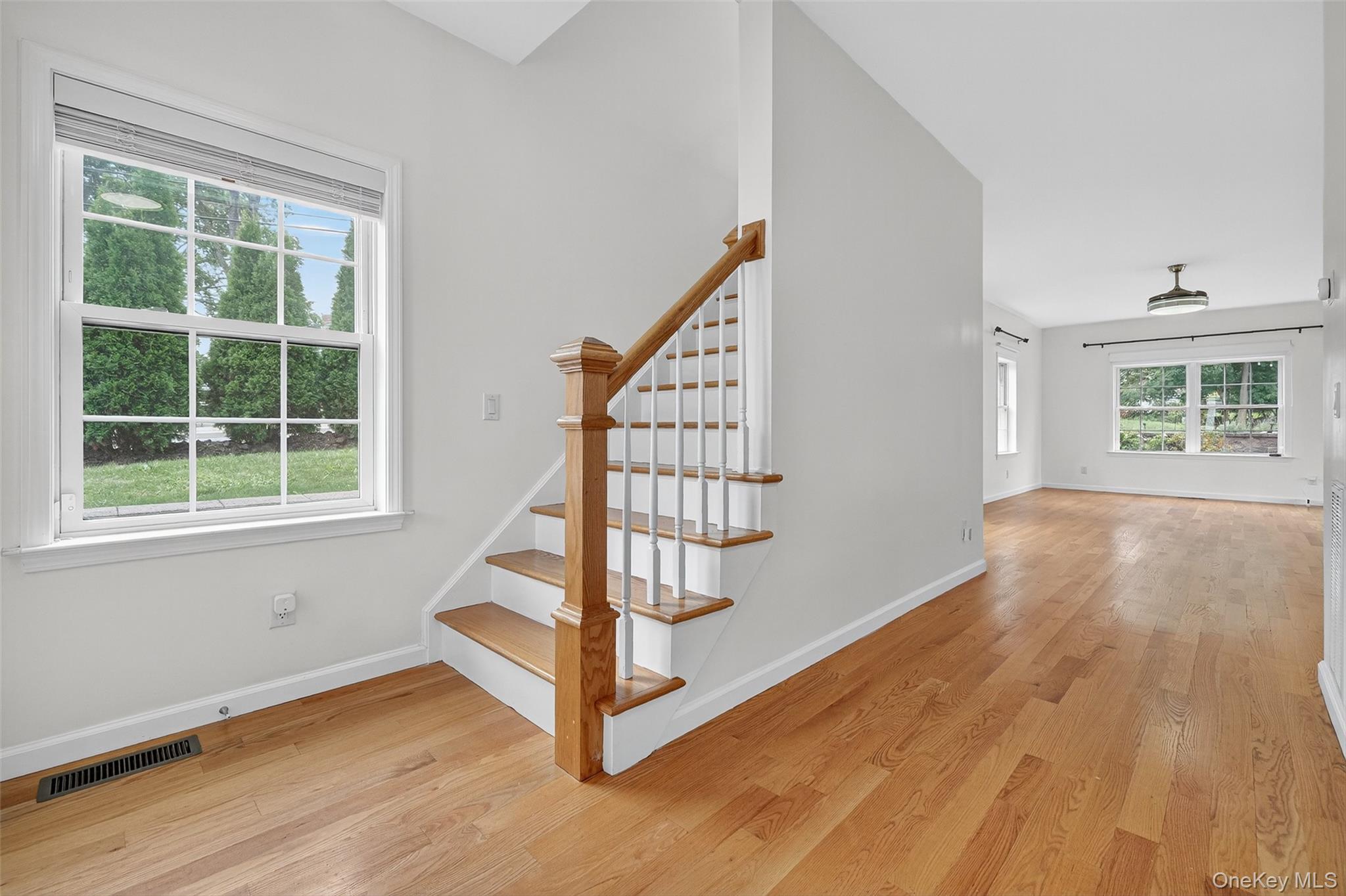 42 E Vincent Street, Elmsford, NY 10523