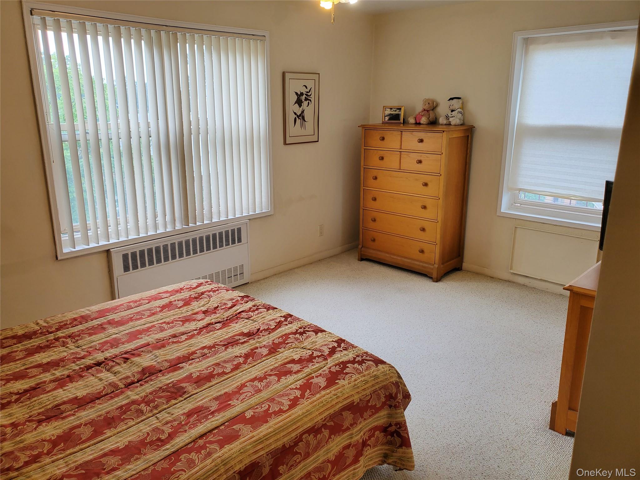 4727 Little Neck Pkwy Parkway # 4G, Little Neck, NY 11362