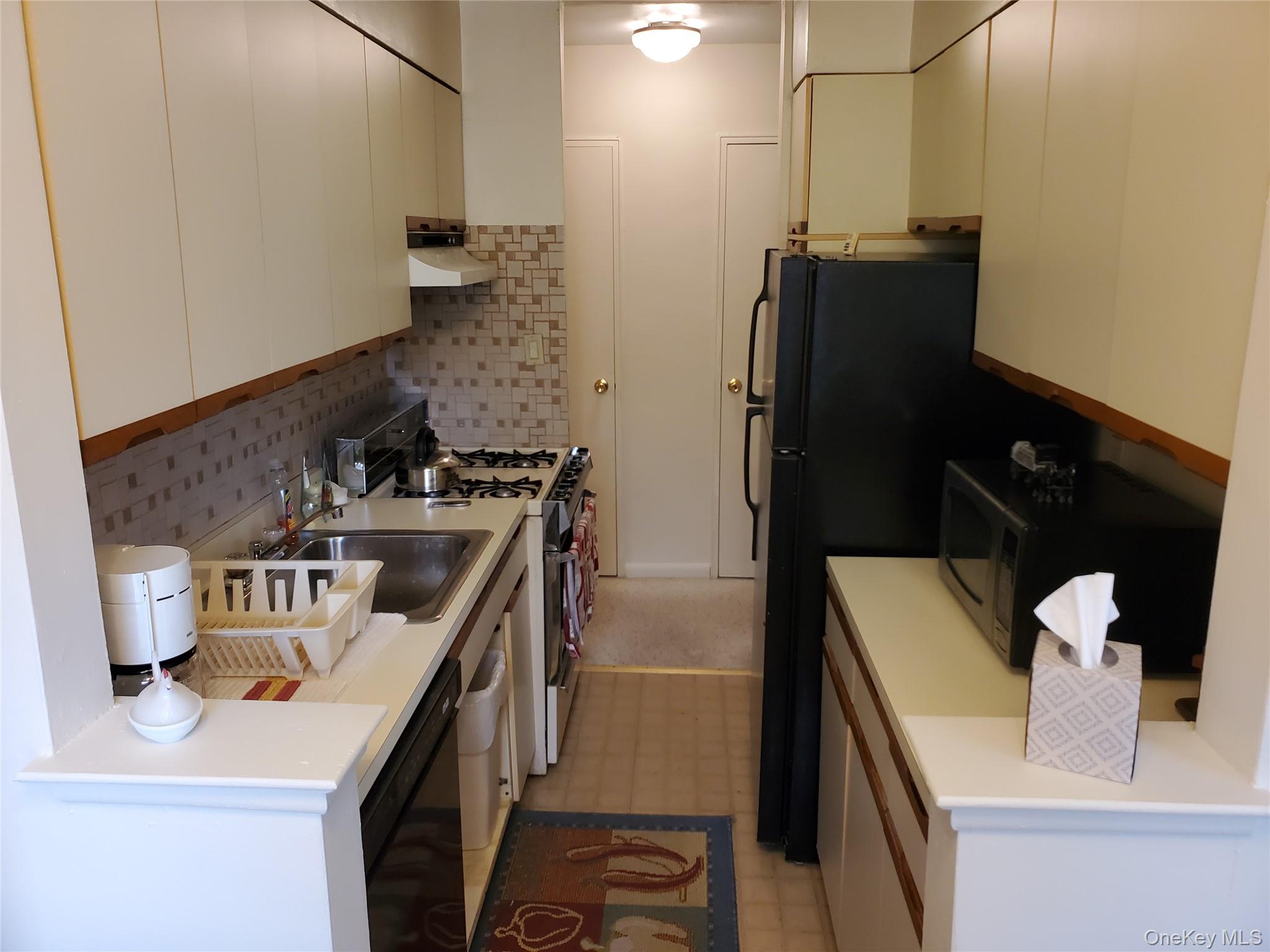 4727 Little Neck Pkwy Parkway # 4G, Little Neck, NY 11362