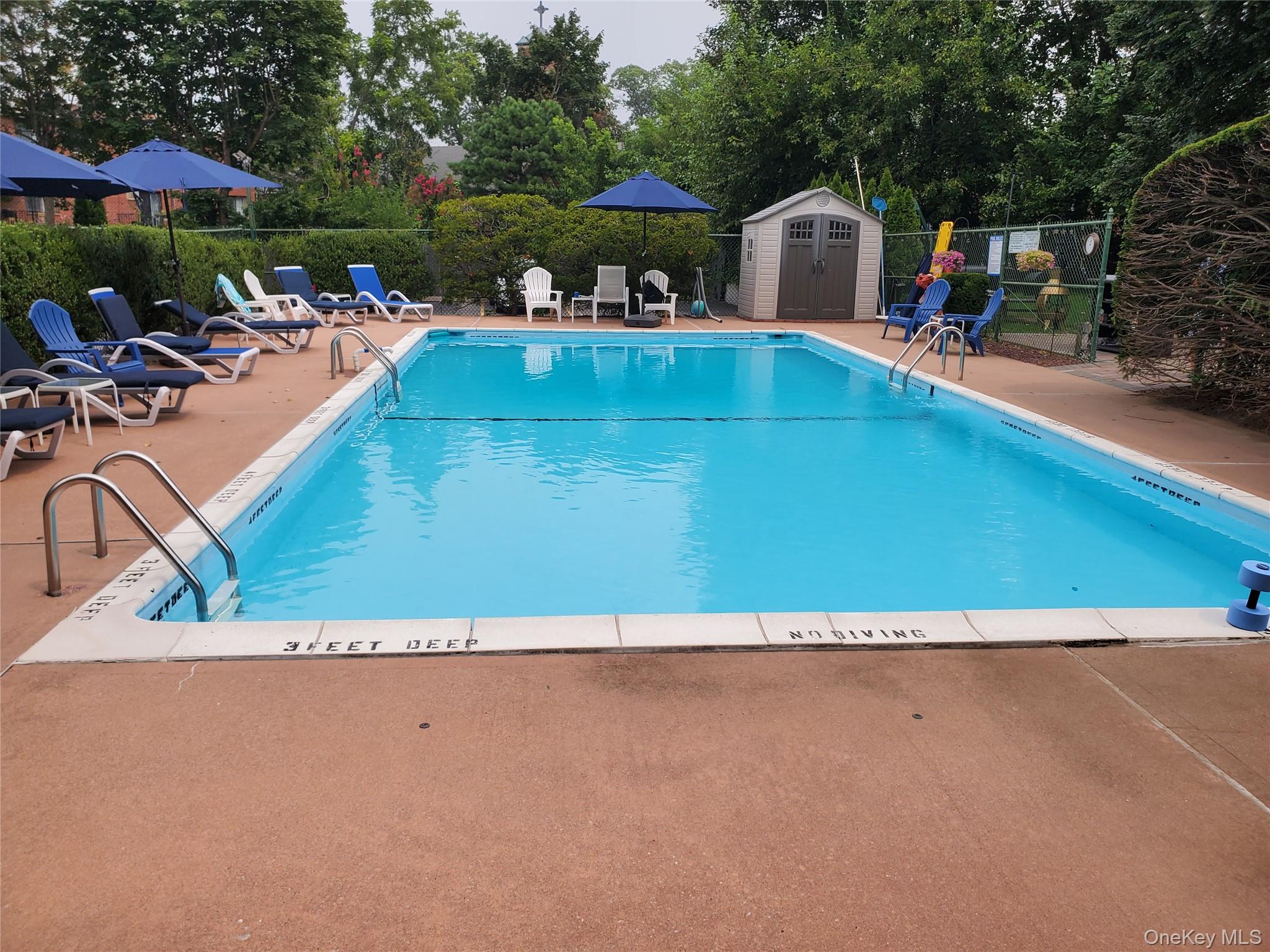 4727 Little Neck Pkwy Parkway # 4G, Little Neck, NY 11362