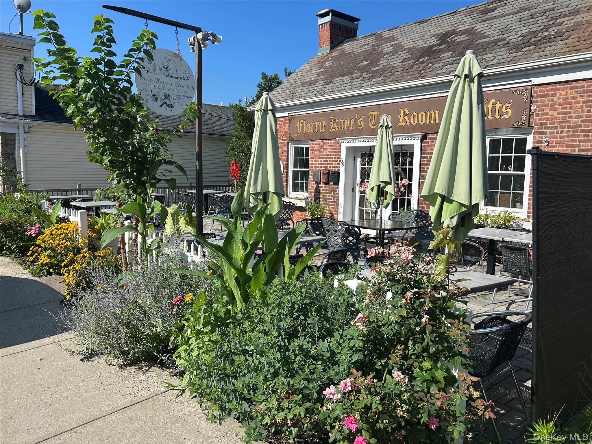 69 Gleneida Avenue, Carmel, NY 10512