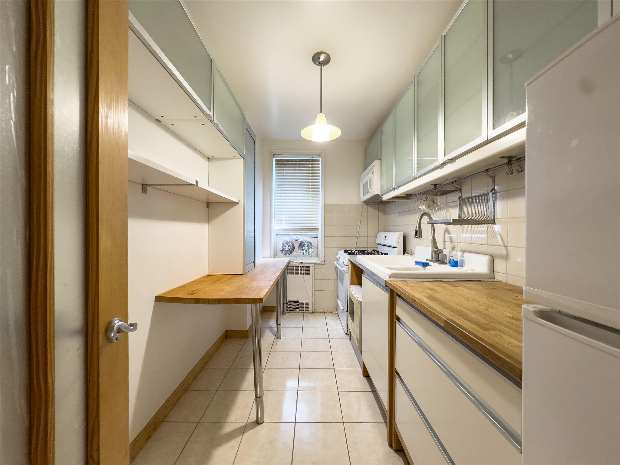 5615 SW Netherland Avenue SE # 1E, Bronx, NY 10471