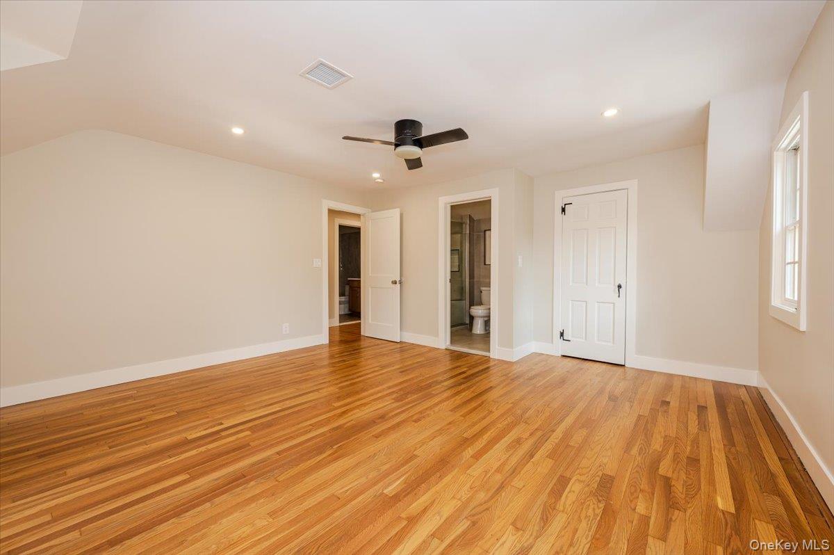 97 Station Road, Great Neck, NY 11023