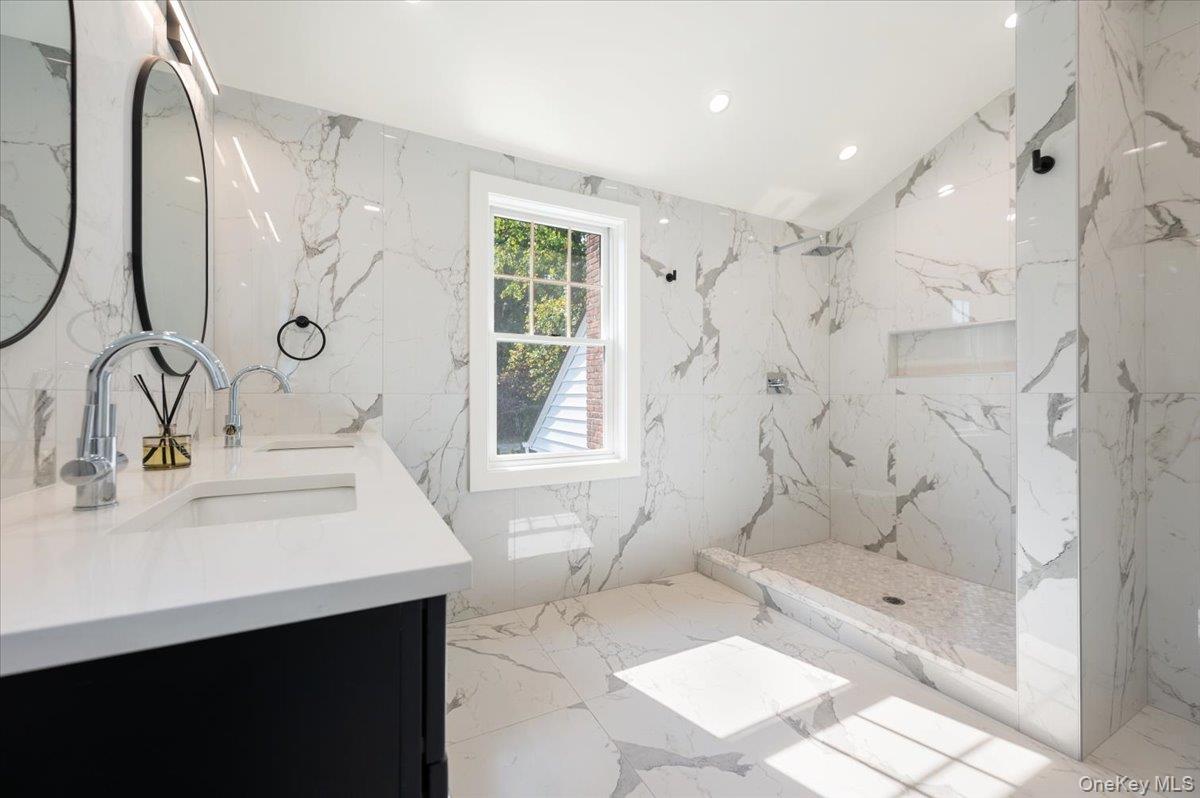 97 Station Road, Great Neck, NY 11023