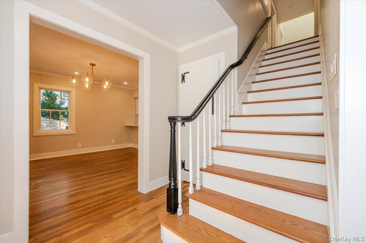 97 Station Road, Great Neck, NY 11023