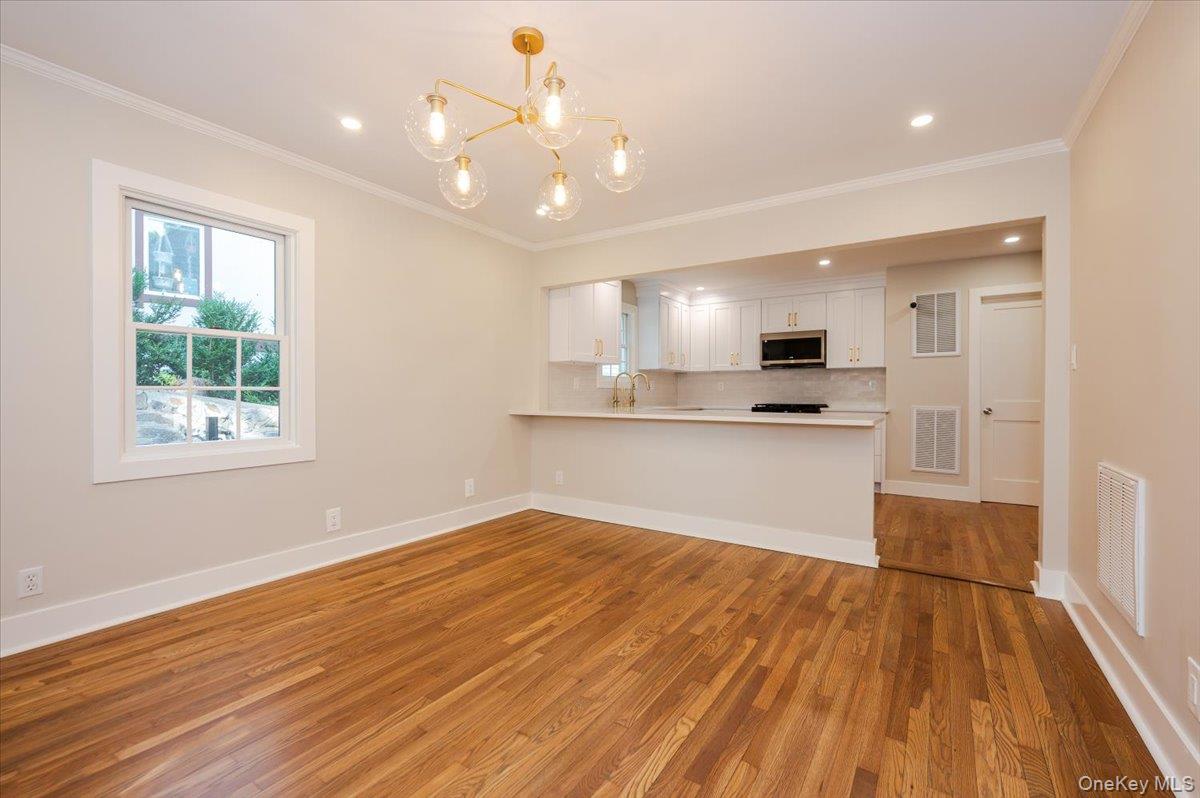 97 Station Road, Great Neck, NY 11023