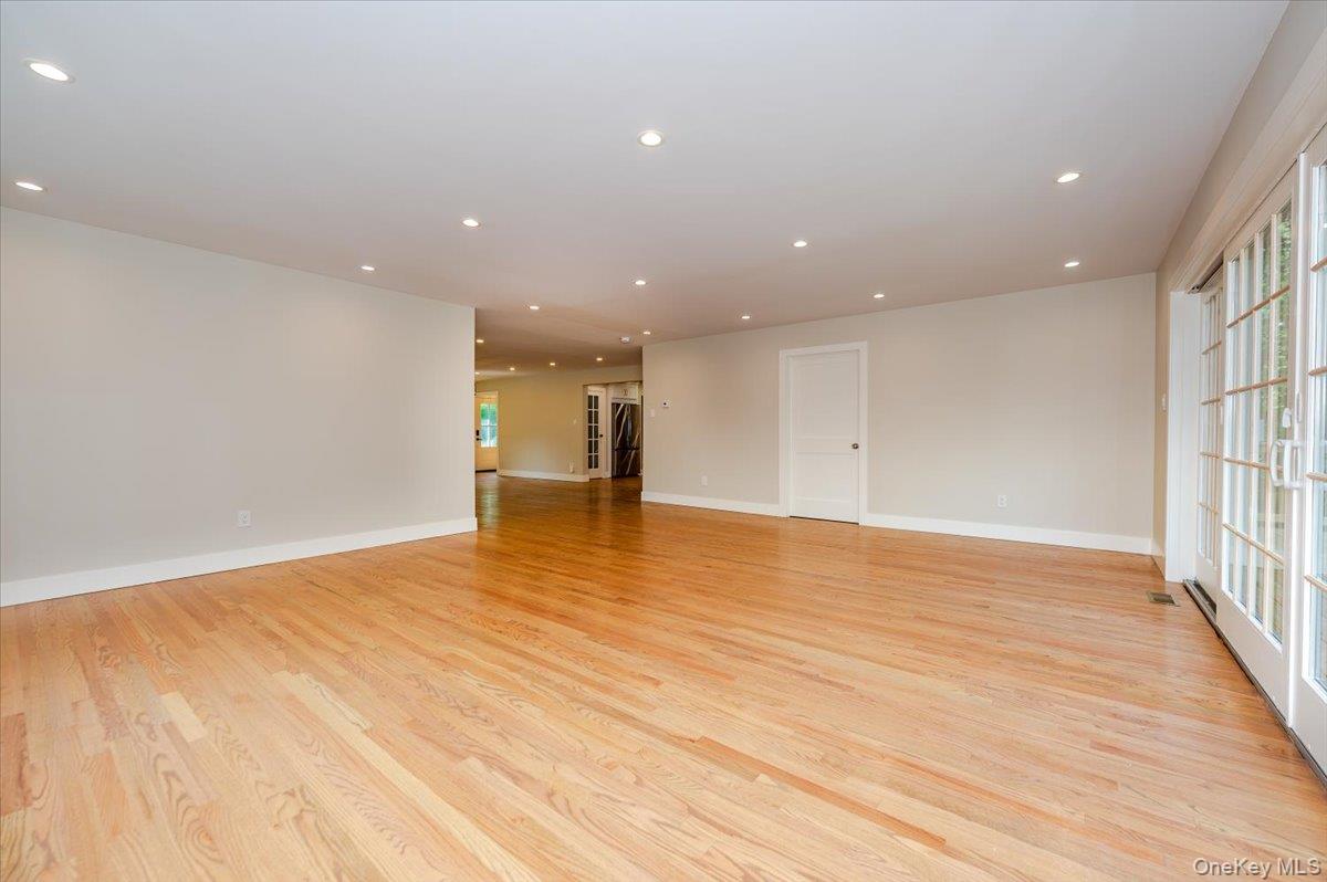 97 Station Road, Great Neck, NY 11023