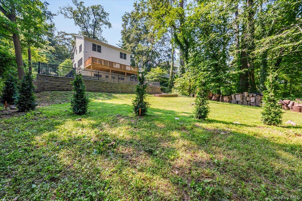 97 Station Road, Great Neck, NY 11023