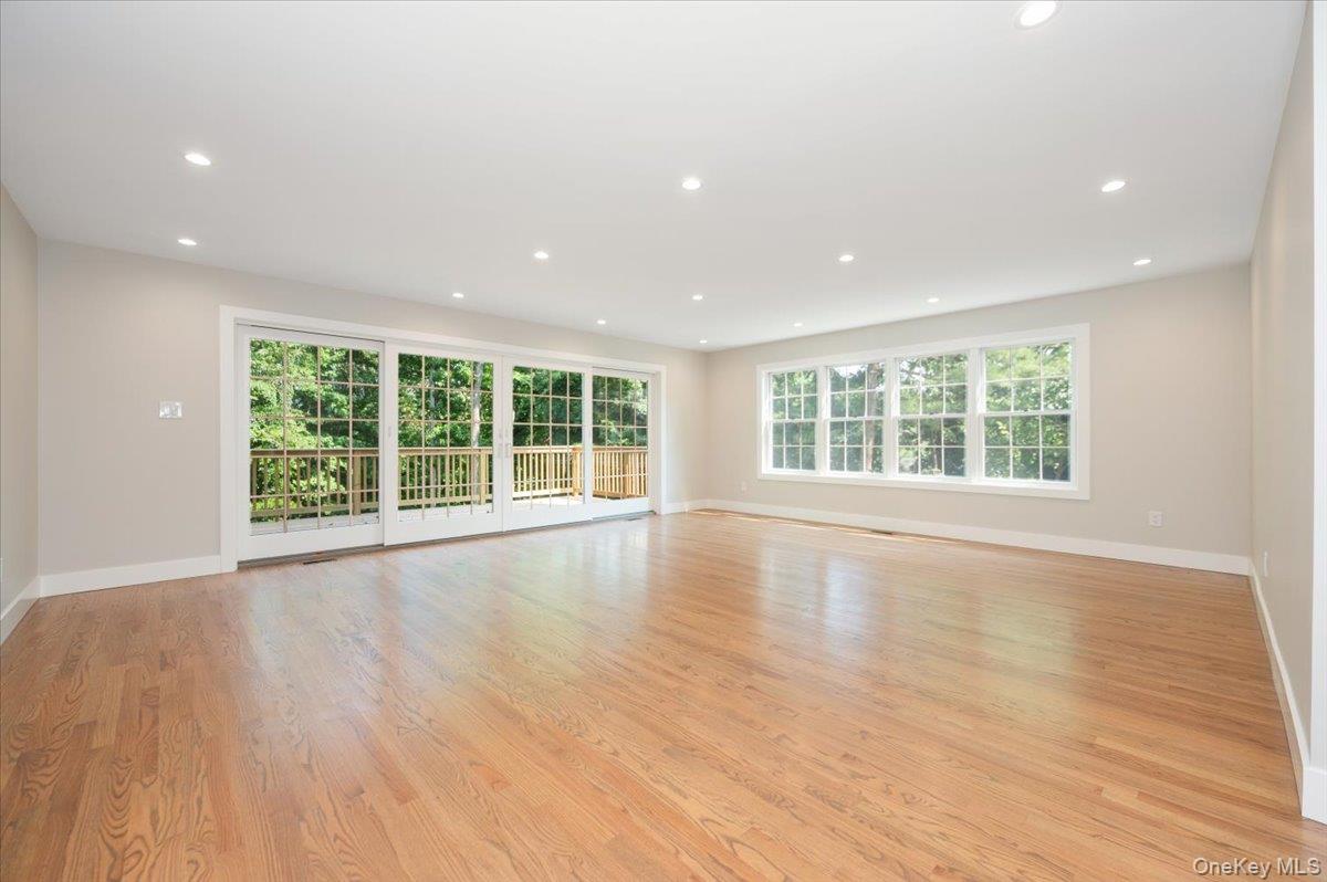 97 Station Road, Great Neck, NY 11023