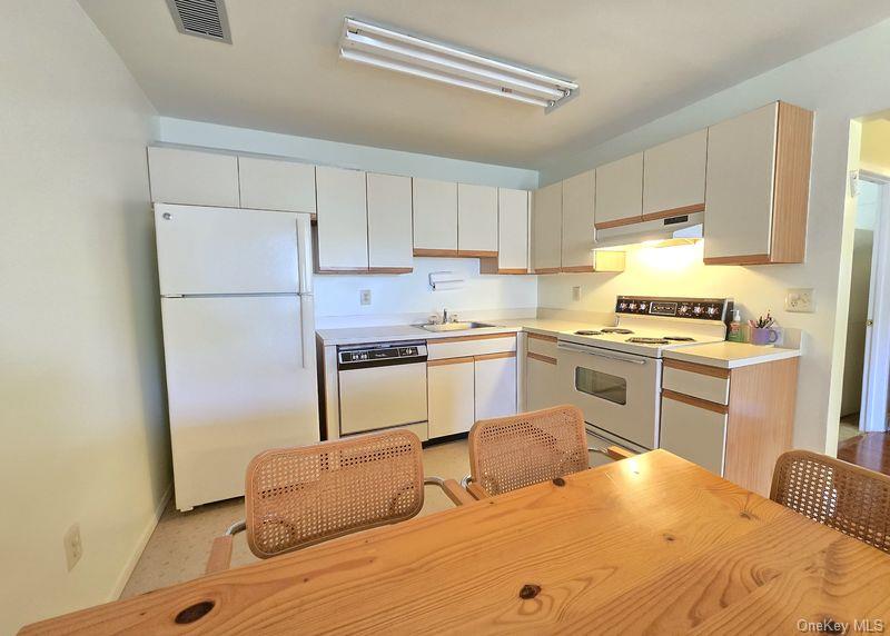 729 Hilltop Court # 729, Coram, NY 11727