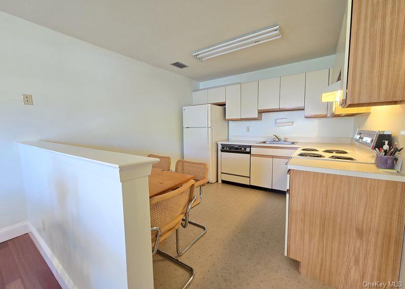 729 Hilltop Court # 729, Coram, NY 11727