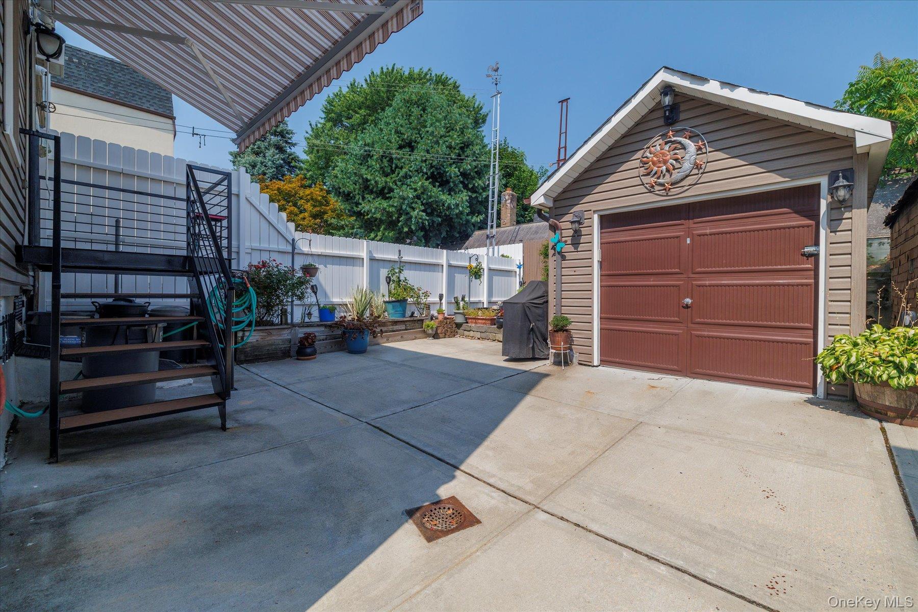 62-35 65th Street, Middle Village, NY 11379