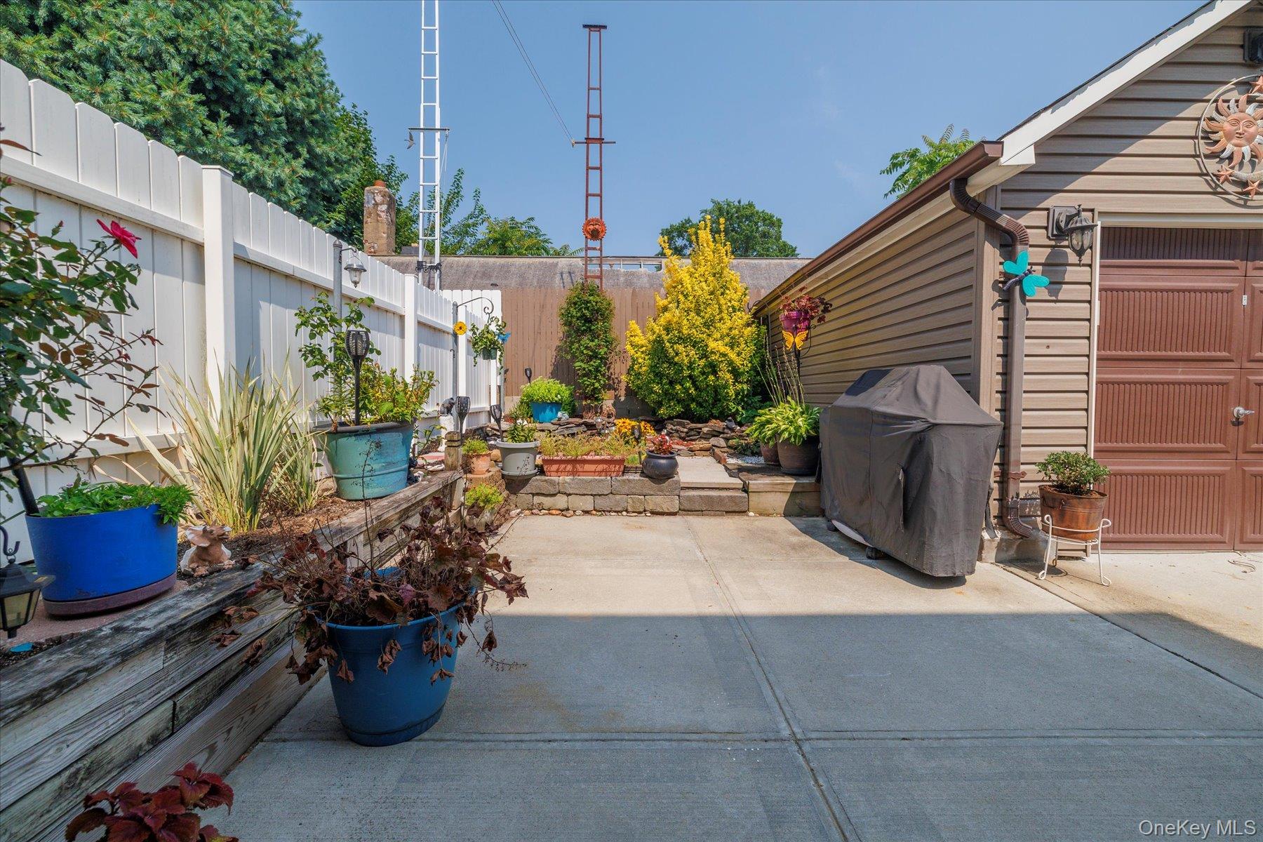 62-35 65th Street, Middle Village, NY 11379