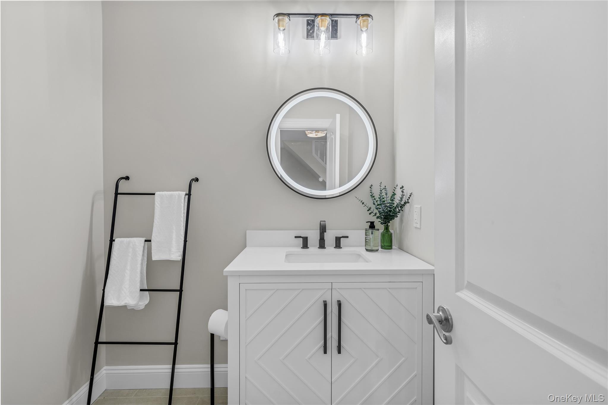 3 Porpoise Court, Northport, NY 11768