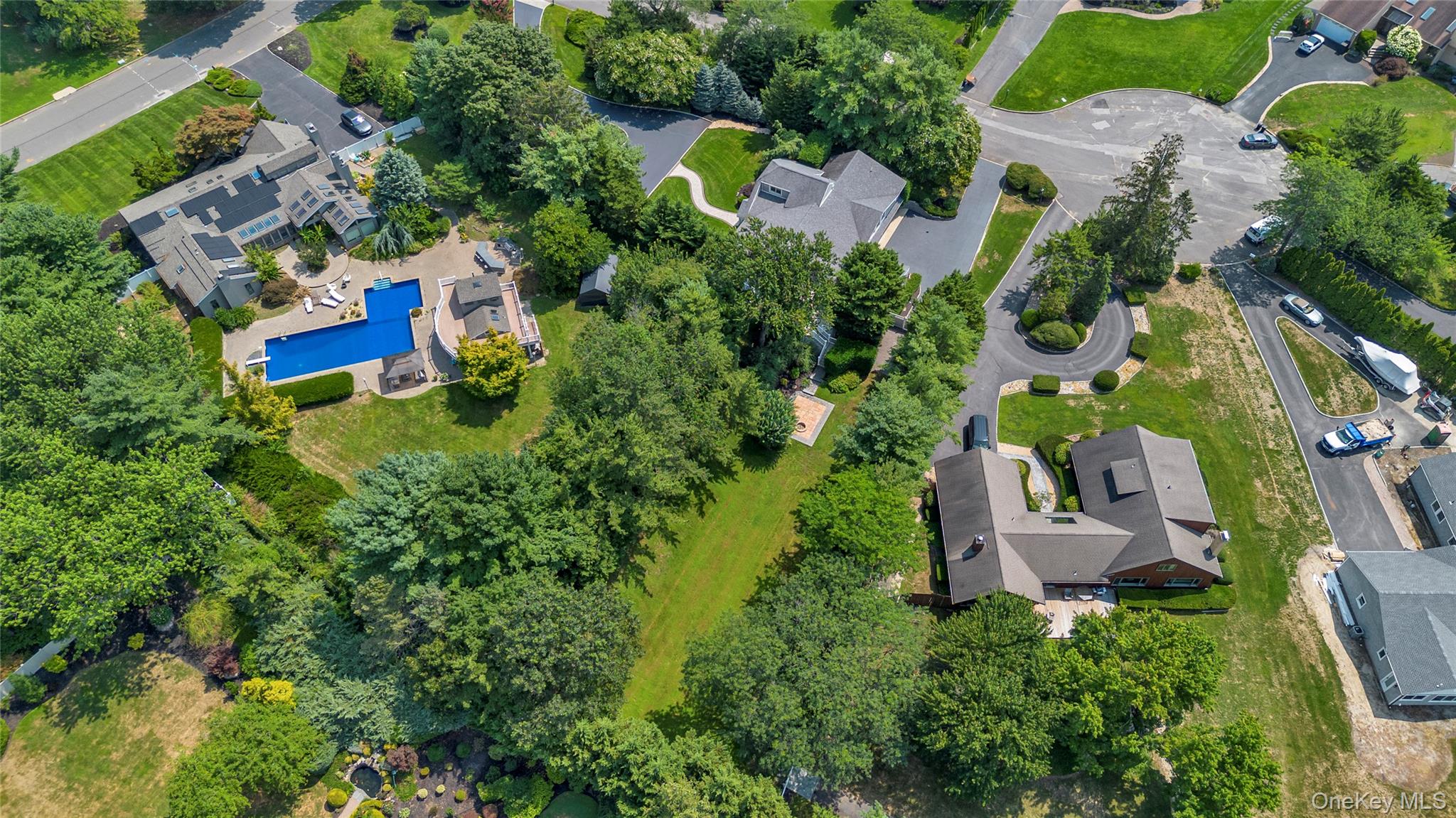 3 Porpoise Court, Northport, NY 11768