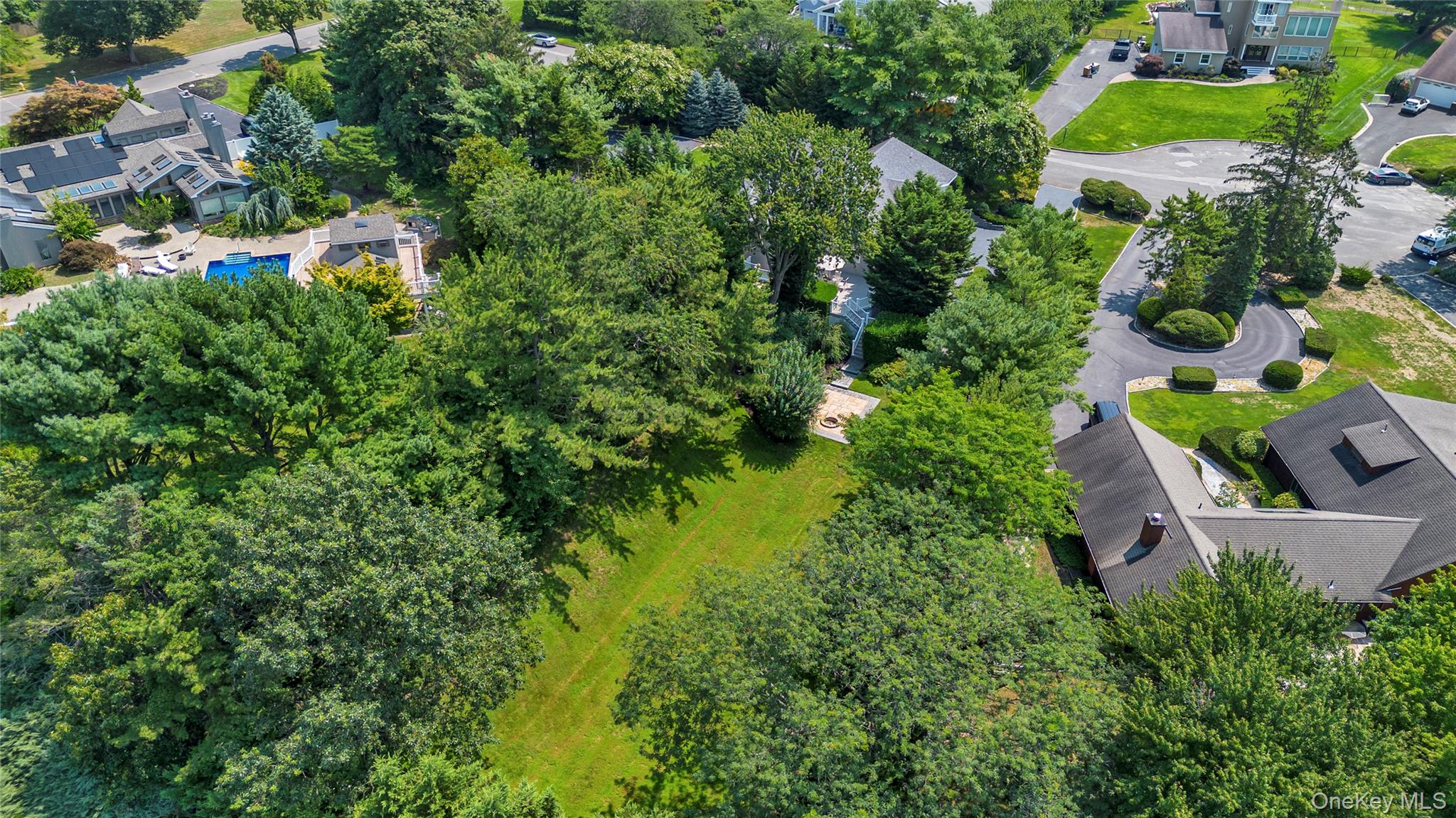 3 Porpoise Court, Northport, NY 11768