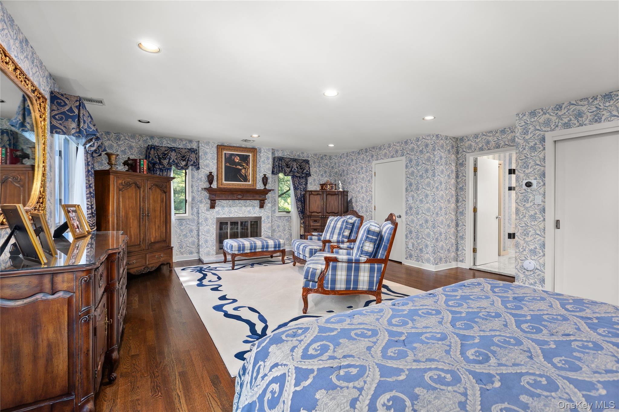 294 Half Hollow Road, Dix Hills, NY 11746