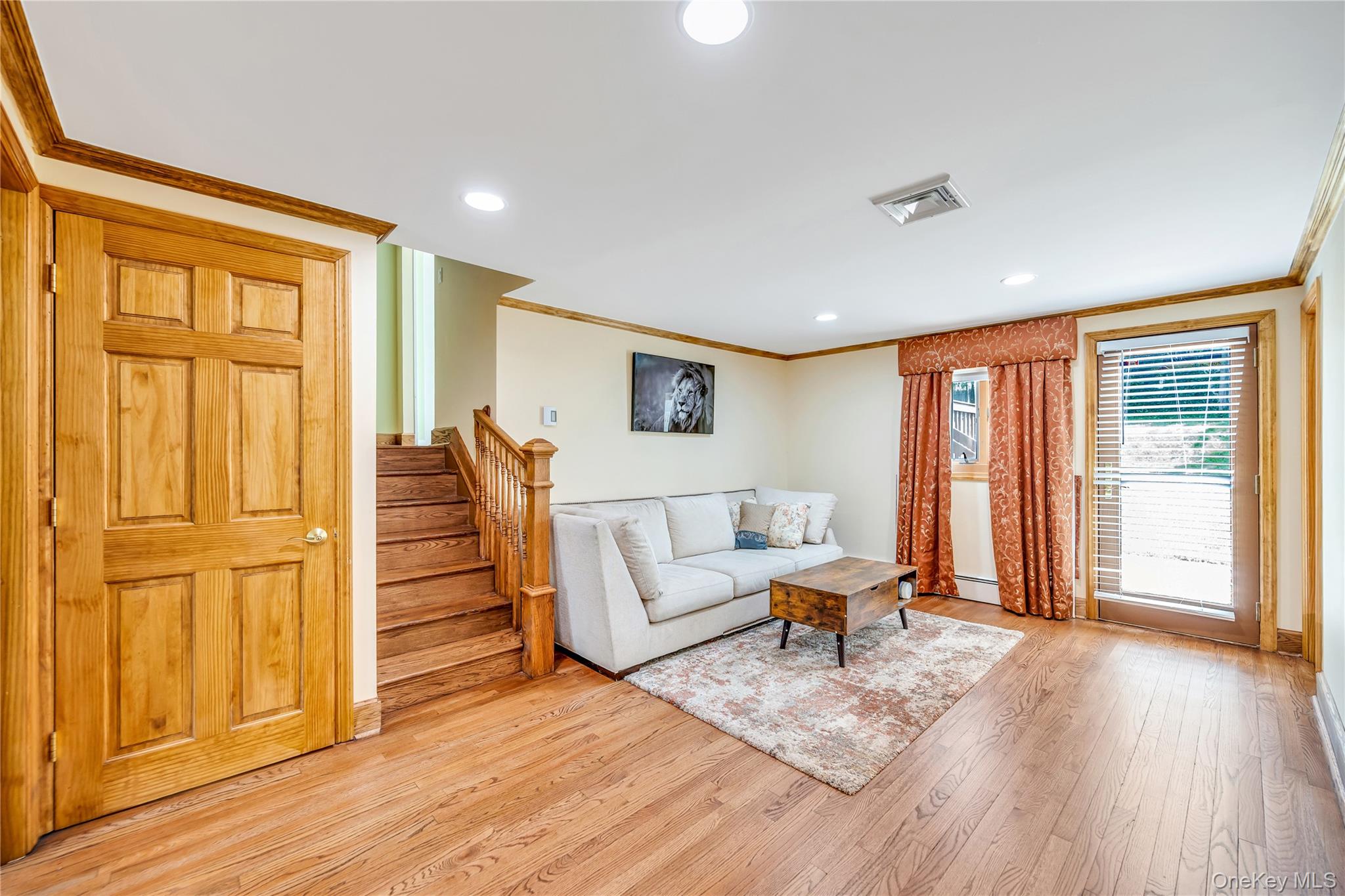 47 Country Drive, Plainview, NY 11803