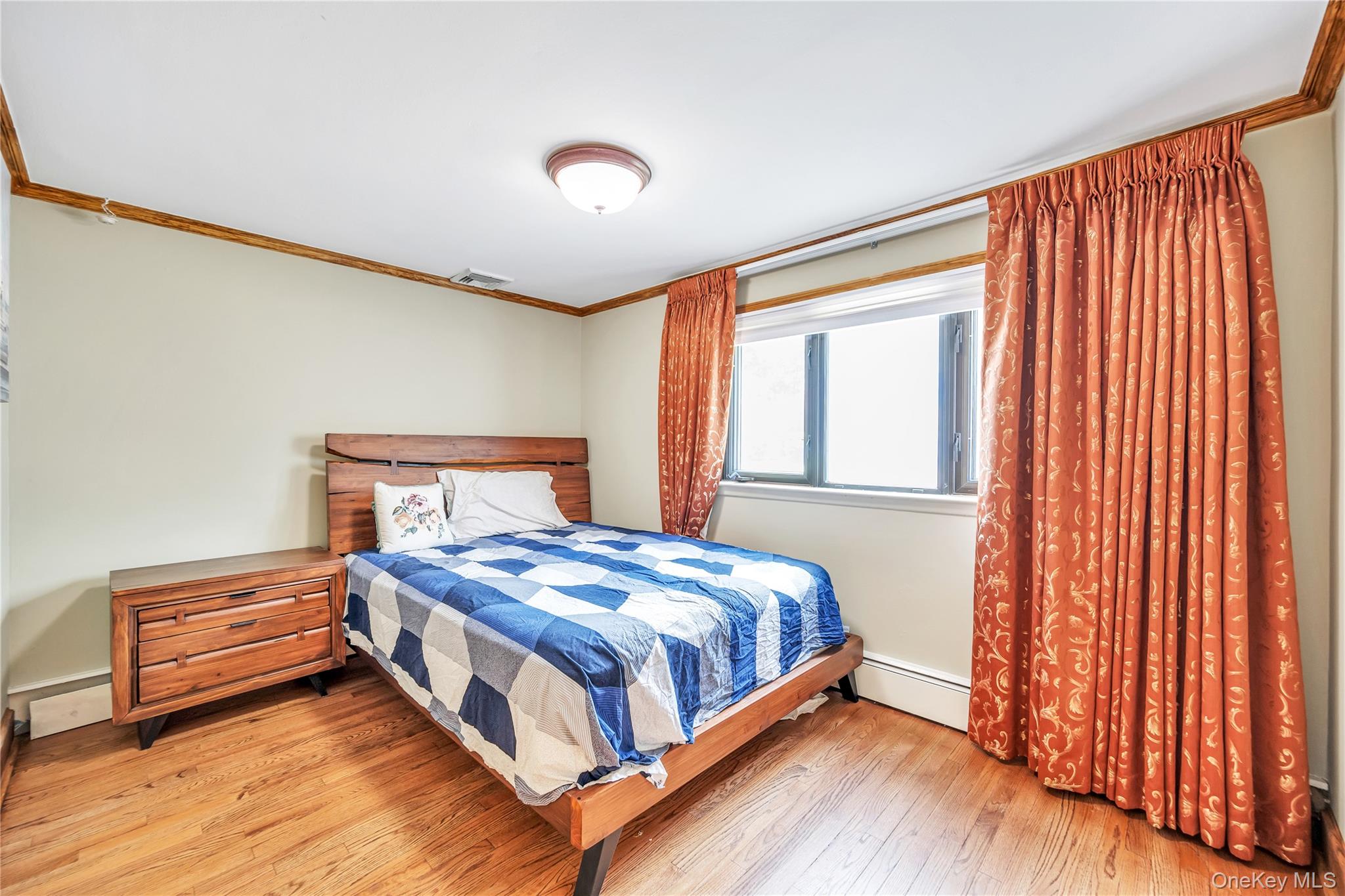 47 Country Drive, Plainview, NY 11803