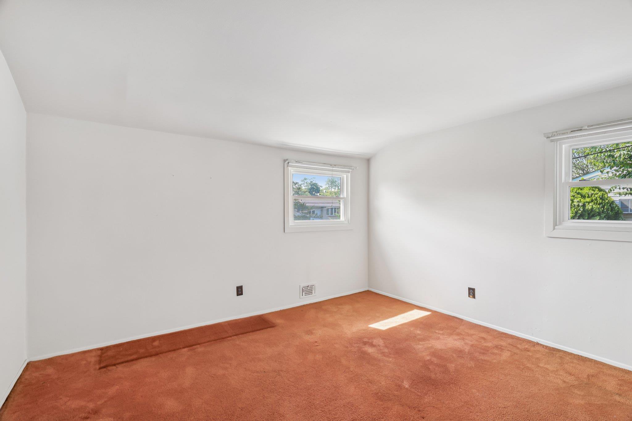 47 Owens Street, Brentwood, NY 11717