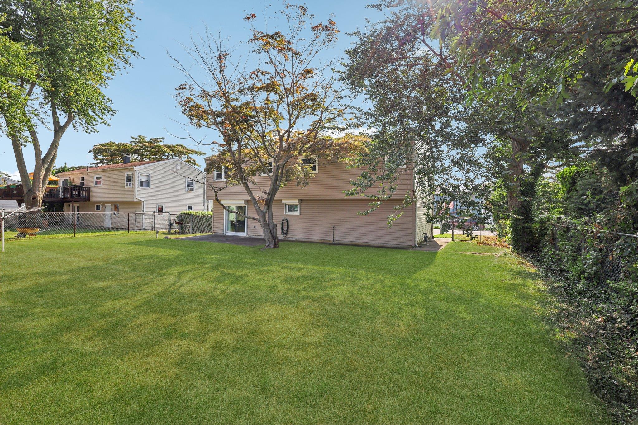 47 Owens Street, Brentwood, NY 11717