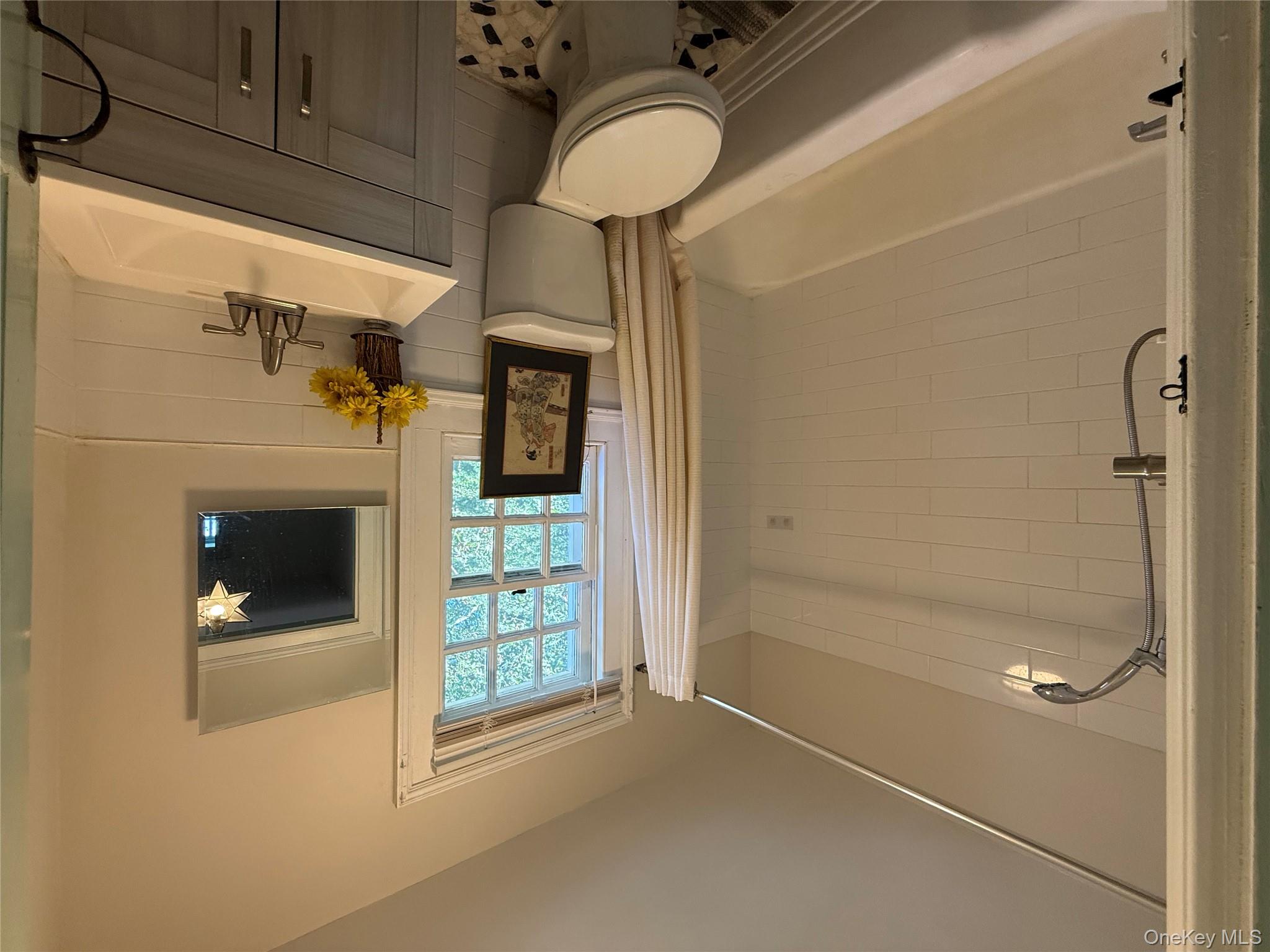 24 Hawkins Road, Stony Brook, NY 11790