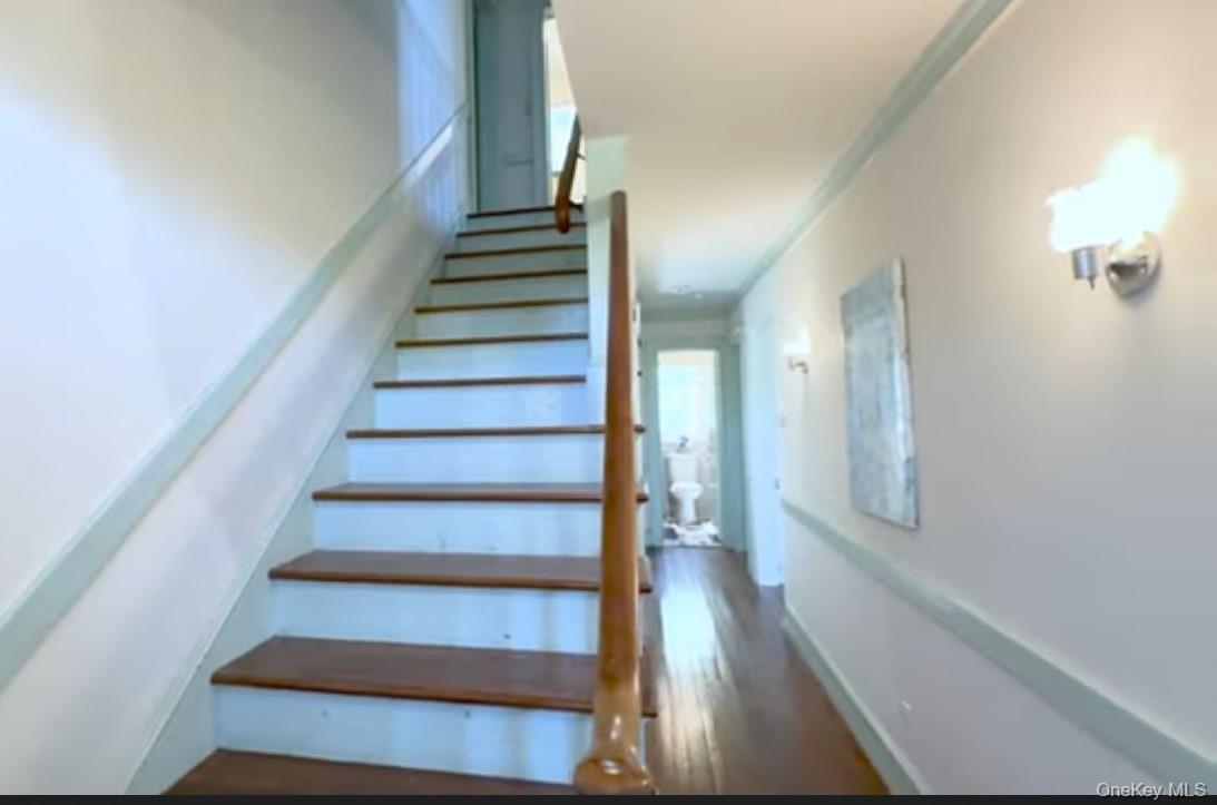 24 Hawkins Road, Stony Brook, NY 11790