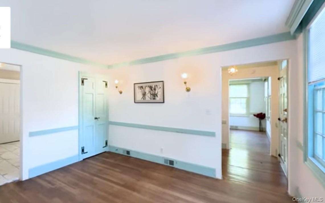 24 Hawkins Road, Stony Brook, NY 11790