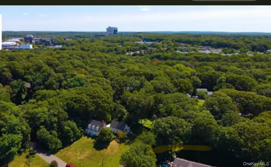 24 Hawkins Road, Stony Brook, NY 11790