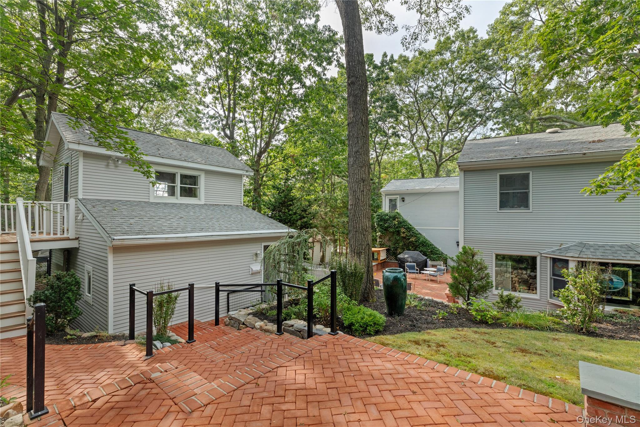 52 Hillside Road, Stony Brook, NY 11790