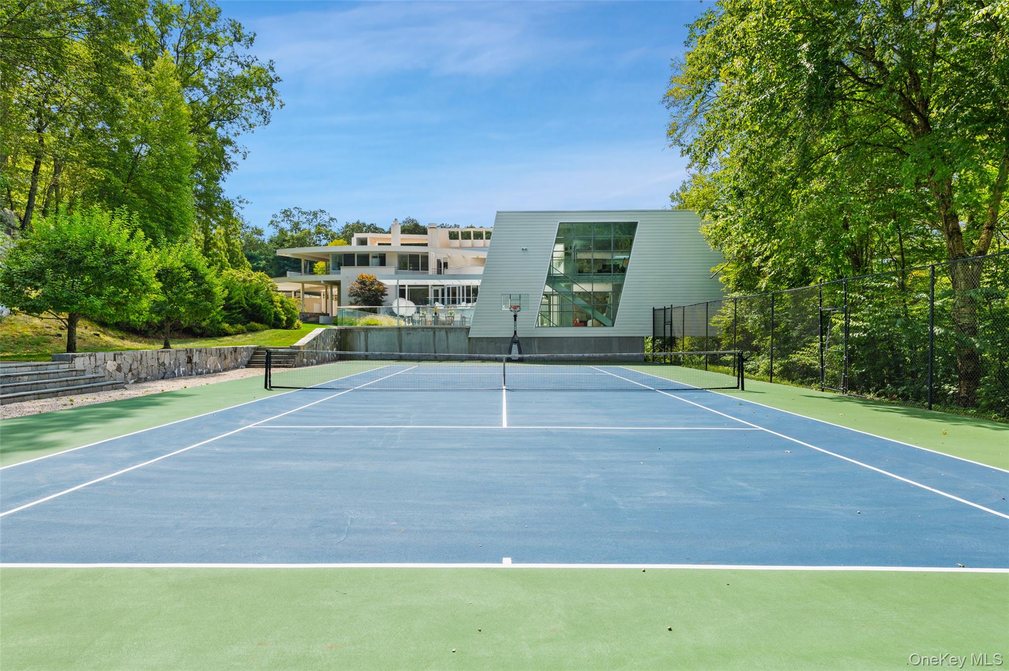 25 Col Sheldon Lane, Pound Ridge, NY 10576