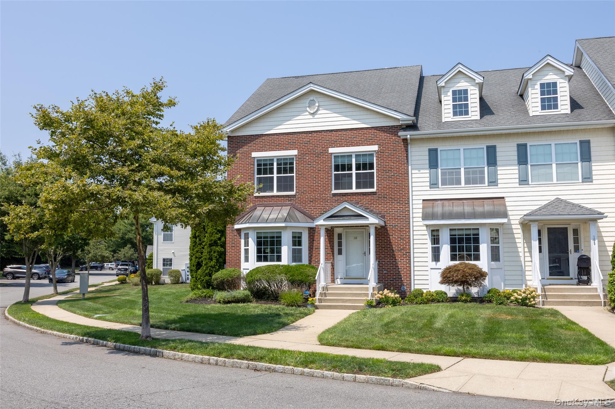 158 Brattle Circle, Melville, NY 11747