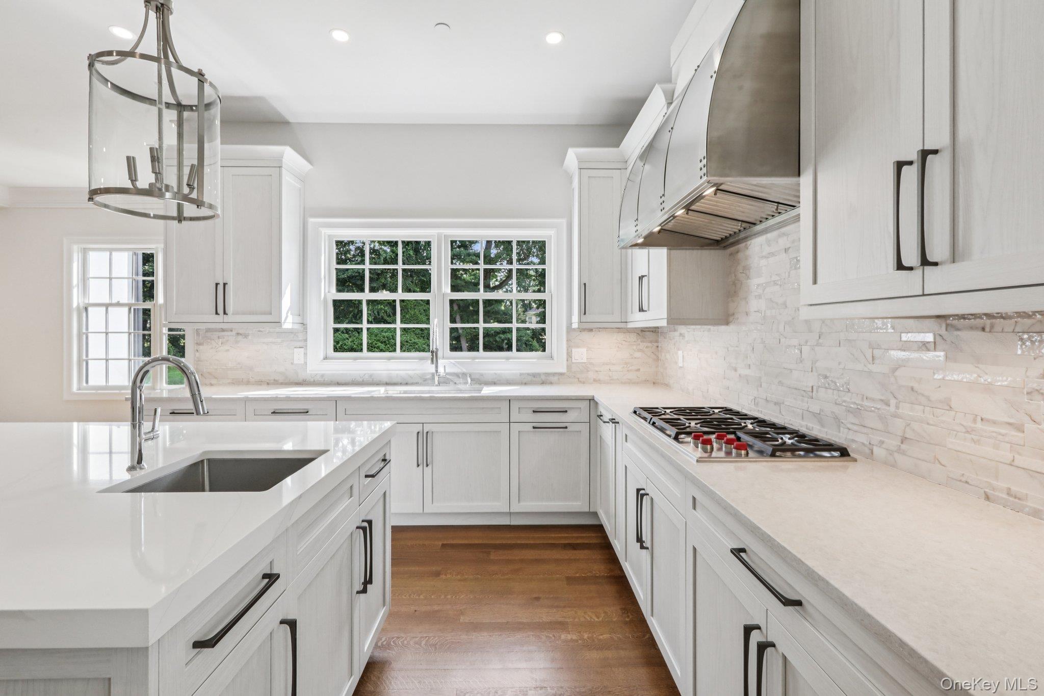 15 High Point Terrace, Scarsdale, NY 10583