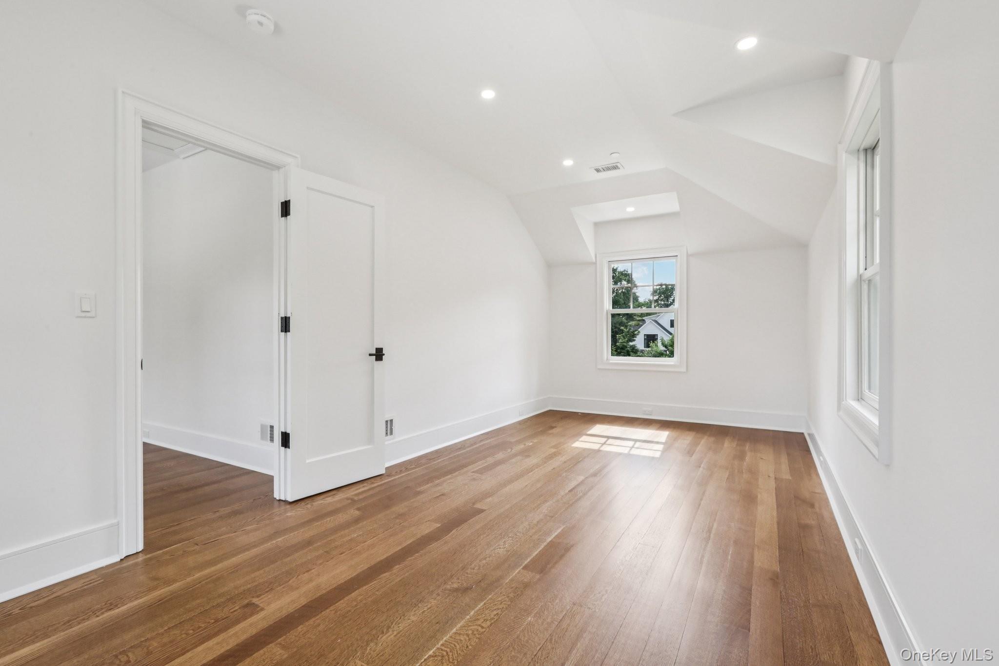 15 High Point Terrace, Scarsdale, NY 10583