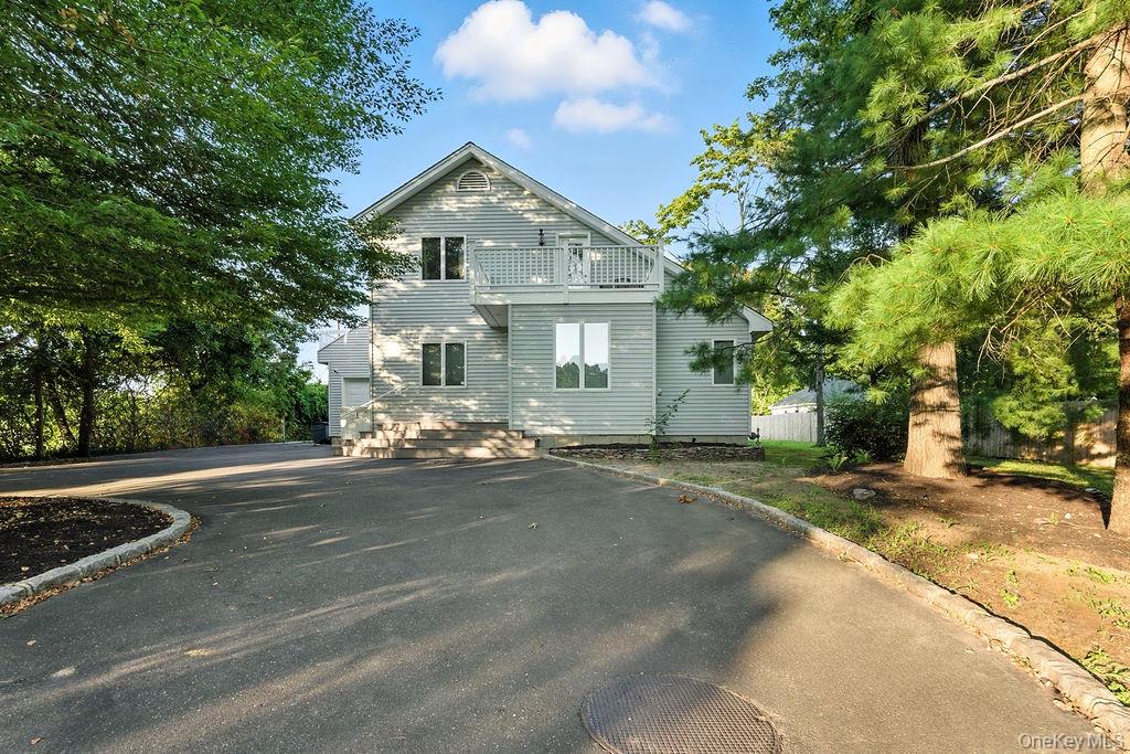 100 Manor Lane, Jamesport, NY 11947