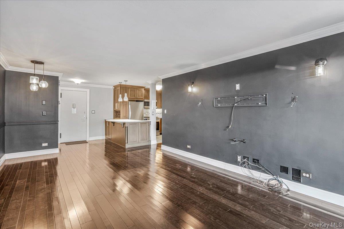 17-85 215th Street # 5F, Bayside, NY 11360