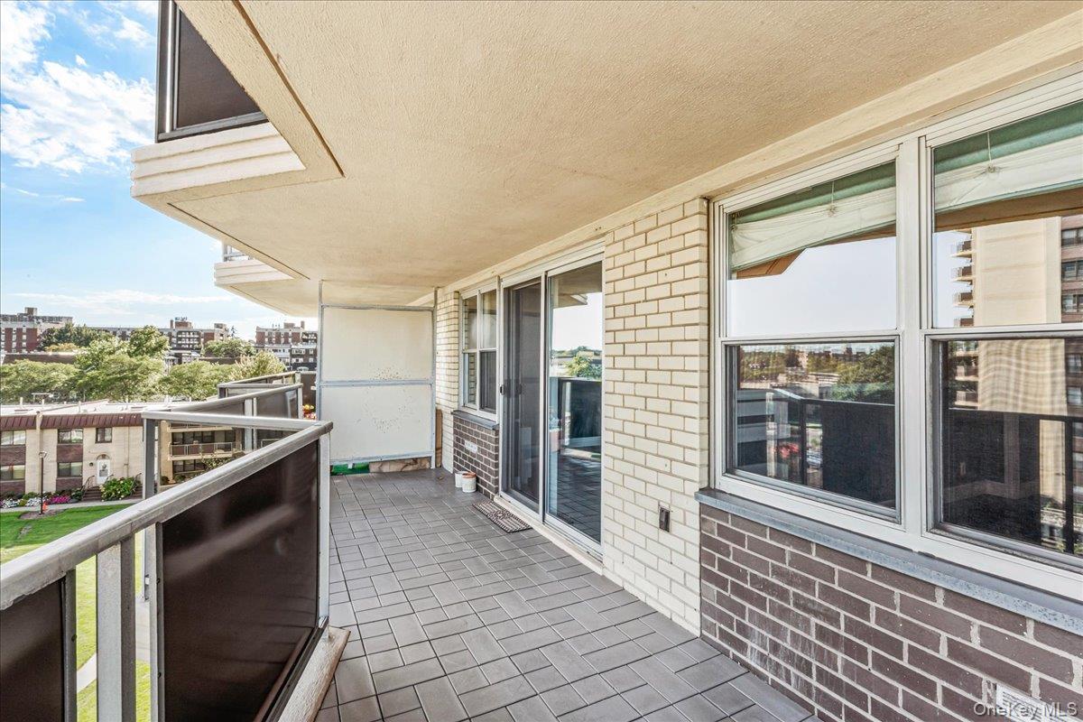 17-85 215th Street # 5F, Bayside, NY 11360