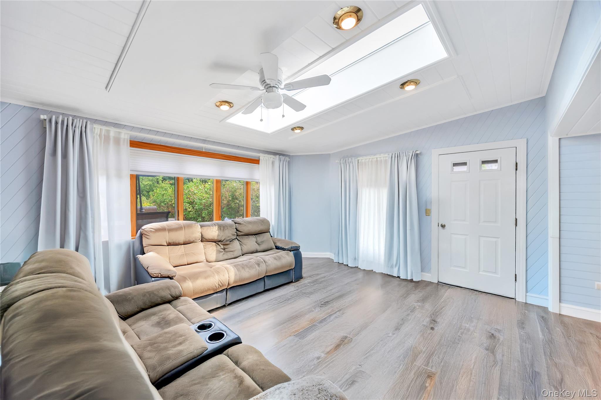 1044 Woodcrest Avenue, Riverhead, NY 11901