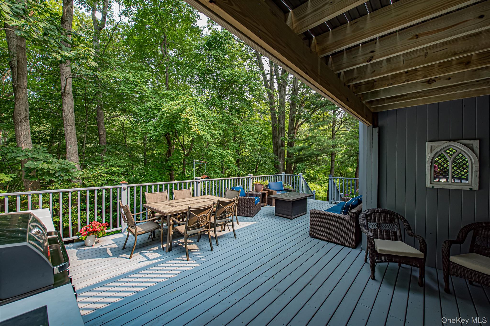 7 Wood Path Drive, Northport, NY 11768