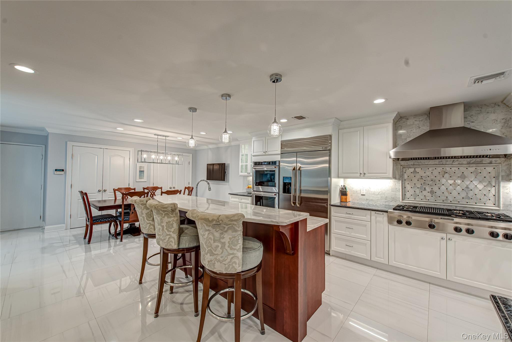 7 Wood Path Drive, Northport, NY 11768